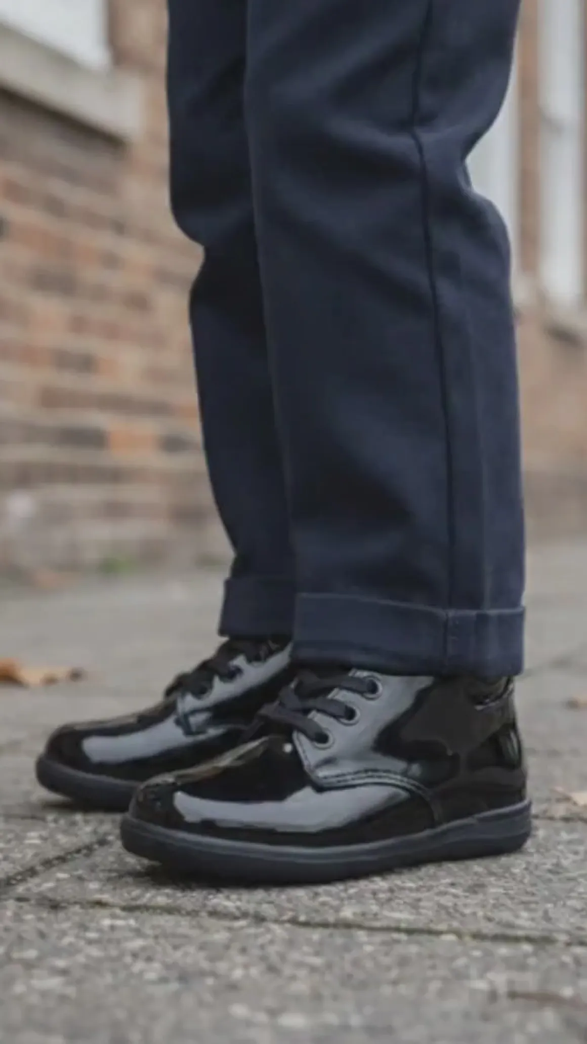 Bota Escolar Dogi Para Niño De Charol 08535