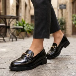 Zapato Mocasín Para Mujer Stampa Charol Negro 07072